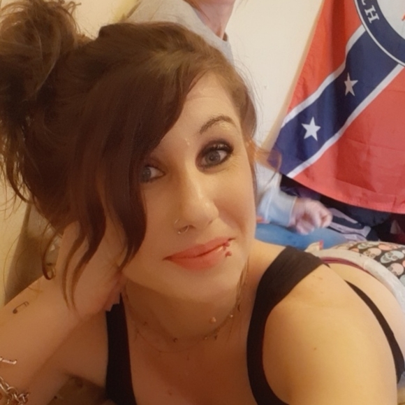 Meet your Posher, Tosha - Picture 4 of 4